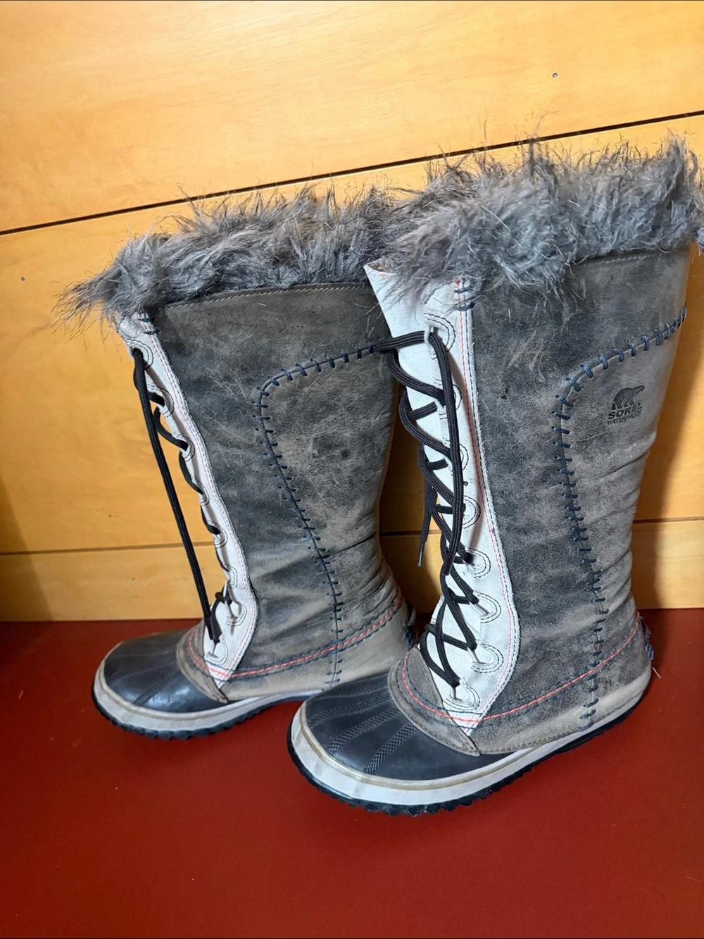 Sorel Gray Lace-Up Faux Fur Trim Winter Boots